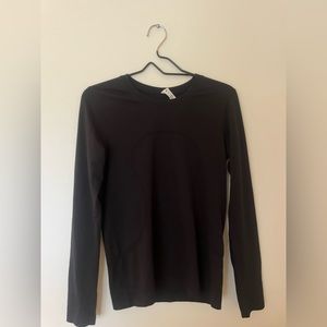 Swiftly Tech Long Sleeve Shirt size 4